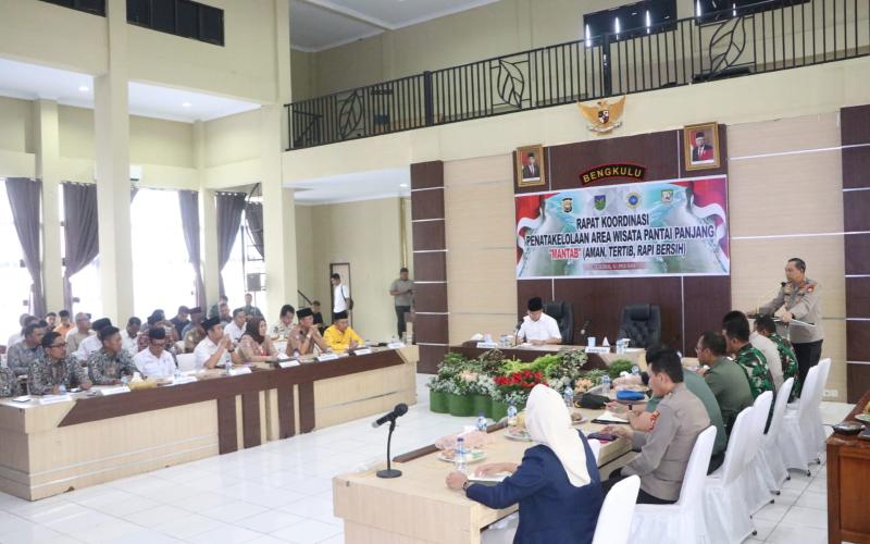 Atasi Beragam Permasalahan di Pantai Panjang, Kapolda Bengkulu Inisiasi Rakor Bersama Gubernur dan Stake Holder