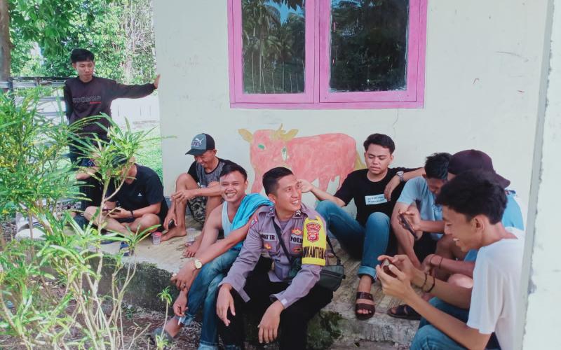 Selalu Aktif Jaga Silaturahmi, Bhabinkamtibmas Desa Lubuk Sirih Ilir Sambangi Warga Binaan 