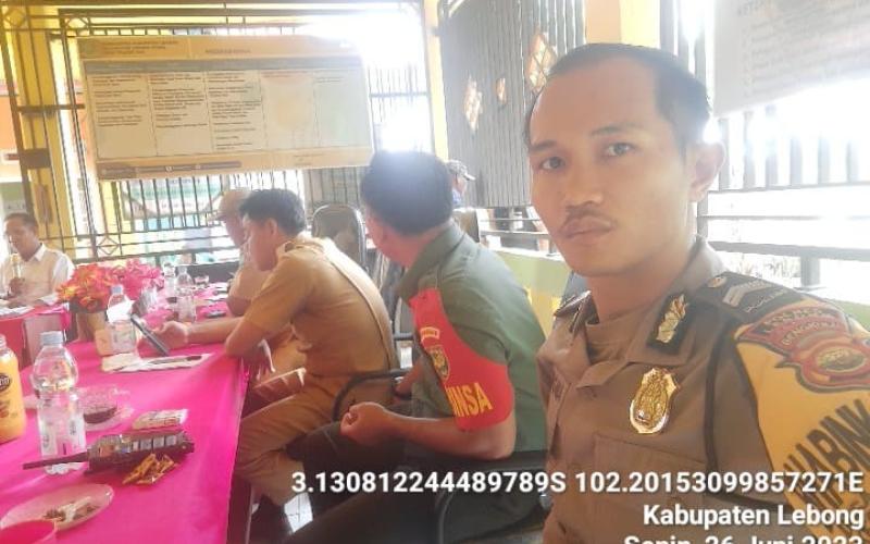 Bhabinkamtibmas Polsek Lebong Utara Hadiri Kegiatan Pra Pembangunan di Desa Talang Ulu
