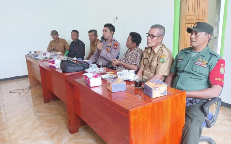 Kapolsek Kedurang Hadiri Musyawarah Pembentukan Timsel Perangkat Desa Tanjung Alam