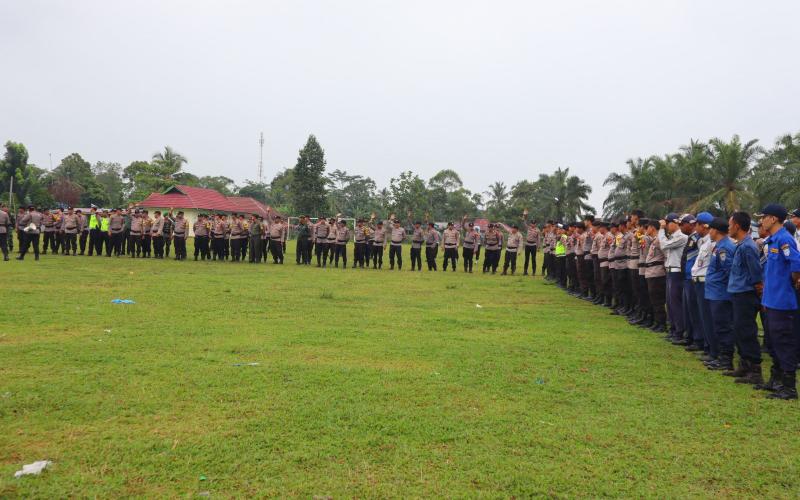 Sambut Kunjungan Kerja Presiden RI, Polres Seluma Gelar Apel Gabungan