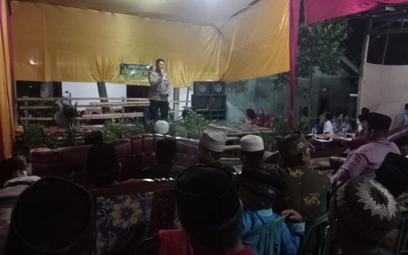 Lakukan Pengamanan Tablig Akbar di Rumah Kades Samban Jaya, PLH Kapolsek Batik Nau Selipkan Imbauan Kamtibmas 