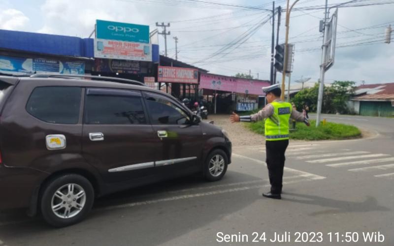 Hindari Kemacetan Lalu lintas, Sat Lantas Polres Seluma Gelar Patroli Atur Arus Lalin