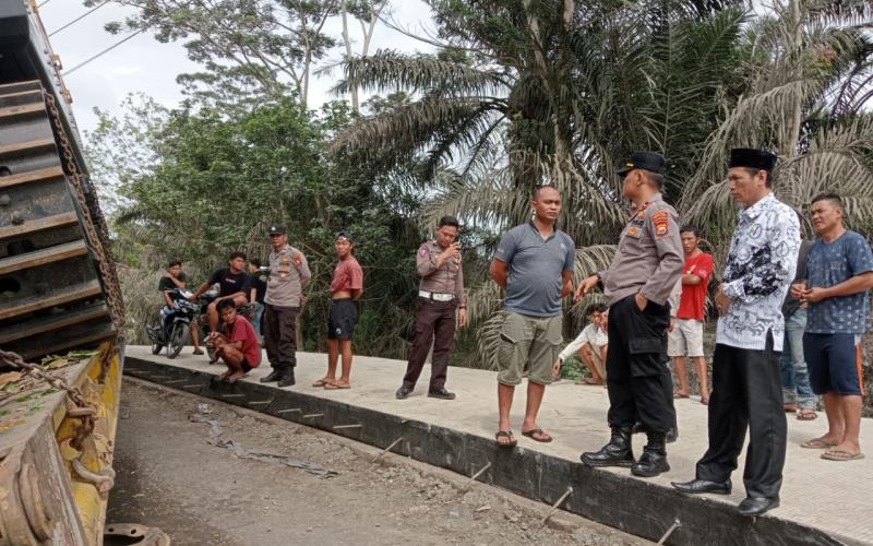 Pasca Tronton Masuk Siring, Kapolsek Batiknau Pantau Langsung ke Lapangan