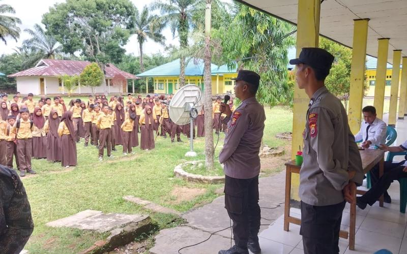 Polsek Padang Guci Hulu Sosialisasi Imbauan Bahaya Kenakalan Remaja di SMPN 14 Kaur