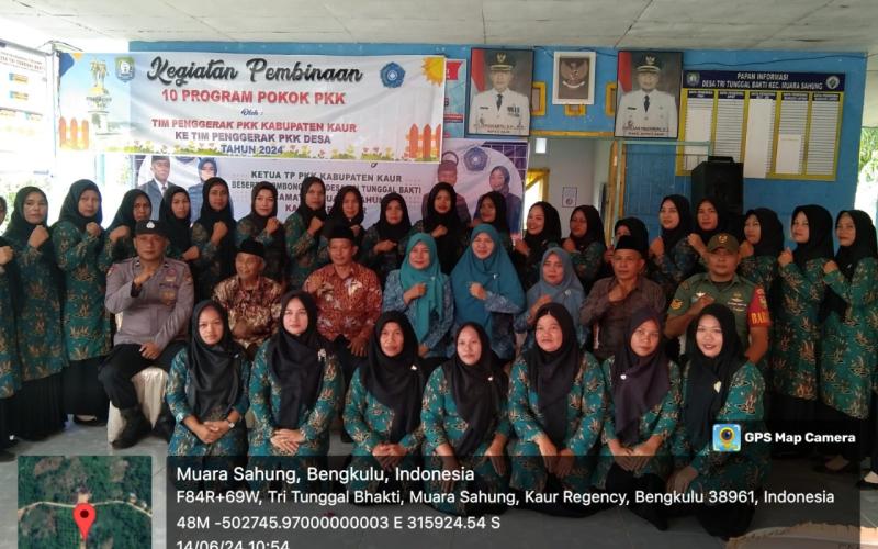 Polsek Muara Sahung Hadiri Kegiatan Pembinaan yang Dilakukan PKK Kecamatan dengan PKK Desa Tri Tunggal Bakti