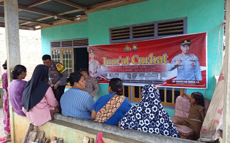 Polsek Kotapadang Gelar Jumat Curhat Bersama Warga Desa Durian Mas