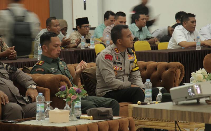 Kapolres Rejang Lebong Hadiri Rapat Evaluasi Panwascam Se-Kabupaten Rejang Lebong untuk Pemilihan Serentak 2024