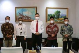 Bupati Lambar Melakukan Audiensi Untuk Menilai Perkembangan Implementasi SAKIP, RB dan ZI