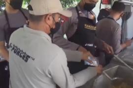 Siapkan Dapur Lapangan, Sat Brimob Polda Bengkulu Tingkatkan Minat Vaksin