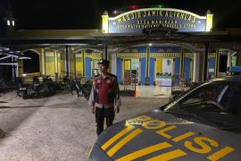 Mencegah Terjadinya Kejahatan di Bulan Ramadhan, Personel Polsek Batik Nau Lakukan Pengamanan Salat Tarawih 