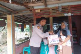 Serentak, Polres Seluma dan Jajaran Salurkan Bantuan Kemanusiaan Untuk Negeri