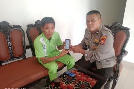 Polsek Kerkap Sosialisasi Aplikasi Polri Super App Kepada Warga di Wilkum Polsek Kerkap