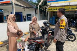 Bhabinkamtibmas Polsek Pino Lakukan Sambang DDS, Wujudkan Kamtibmas Kondusif
