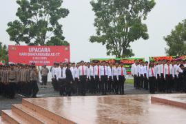 Diguyur Hujan, Polres Seluma Gelar Upacara Peringati HUT Bhayangkara ke -77 Tahun 2023 dengan Penuh Khidmat 