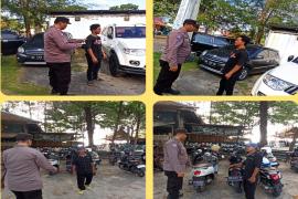 Personel Polsek Teluk Segara Patroli Sore di Pantai Zakat