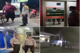 Bhabinkamtibmas Polsek Kampung Melayu Patroli Dialogis dan Sambangi Objek Vital
