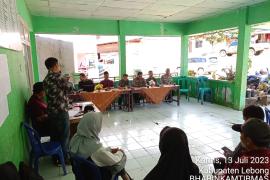 Bhabinkamtibmas Polsek Lebong Utara Hadiri Monev Pembangunan Jalan Usaha Tani di Desa Air Kopras