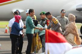 Kapolda Bengkulu Bersama Forkopimda Sambut Kedatangan Presiden RI di Bandara Fatmawati