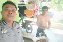 Imbau Antisipasi Pencurian, Bhabinkamtibmas Polsek Batiknau Tingkatkan Sambang