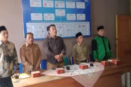 Kanit Intel Polsek Batiknau Menghadiri Pelantikan PAW PPS Desa Sekiau 