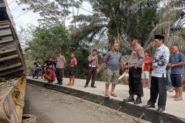 Pasca Tronton Masuk Siring, Kapolsek Batiknau Pantau Langsung ke Lapangan