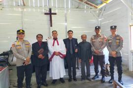 Polsek Kaur Selatan Pengamanan Ibadah Paska di Gereja Pospel HKBN Padang Petron