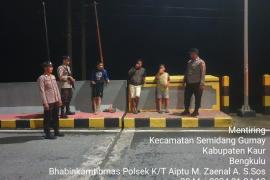 Patroli Dialogis Polsek Kaur Tengah Sampaikan Pesan Kamtibmas 