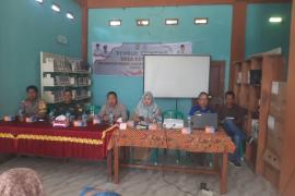 Bina Hubungan Kerja, Bhabinkamtibmas Polsek Manna Hadiri Rapat Kerja Mini Lokakarya Pengendalian Stunting dan Rumah Sehat