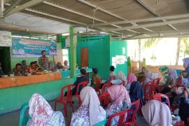 Bhabinkamtibmas Polsek Pino Hadiri Kegiatan Sosialisasi Pencegahan dan Penanganan Stunting di Desa Puding 