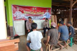 Polsek Kotapadang Jumat Curhat di Desa Durian 