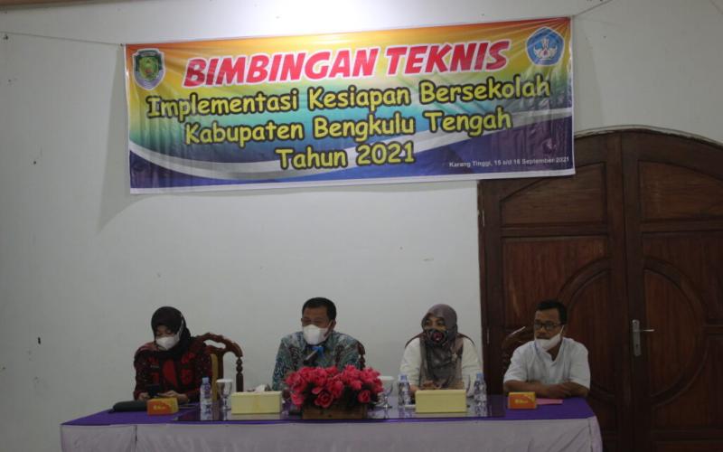 Dinas DIKBUD Bengkulu Tengah Gelar BIMTEK Implementasi Kesiapan Bersekolah Selama Dua Hari