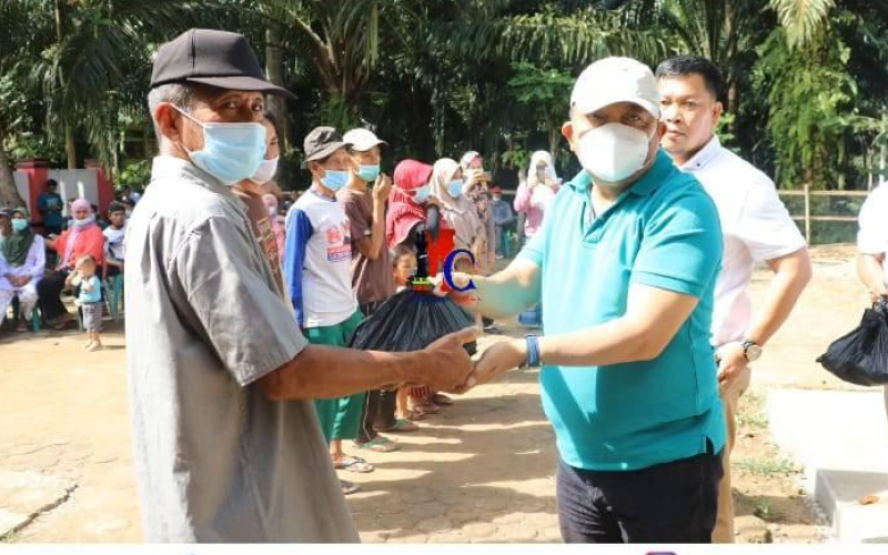 Vaksinasi Covid-19 Massal di Kecamatan Talo Kecil