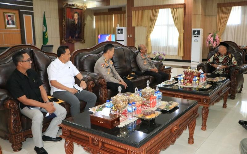 Jalin Komunikasi, Kapolda Bengkulu Silahturahmi Ke Gubernur Bengkulu