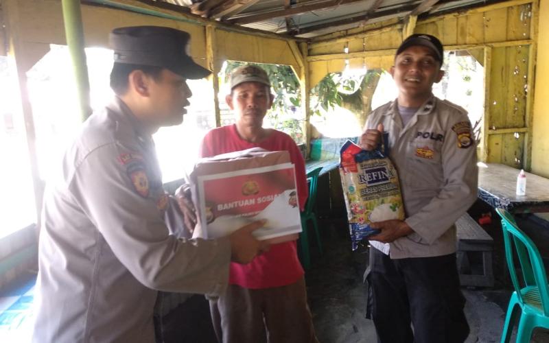 Polsek Lais Peduli, Serahkan Bantuan Kepada Warga yang Kurang Mampu