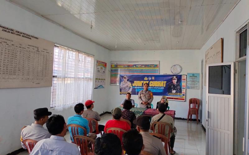 Dengarkan Keluhan Masyarakat Polsek Padang Ulak Tanding Gelar Jumat Curhat 