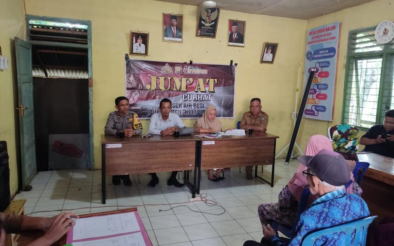 Jumat Curhat, Personel Polsek Air Besi Tampung Aspirasi Masyarakat