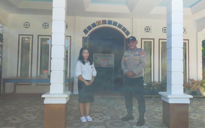 Polsek Giri Mulya Melaksanakan Pengamanan Ibadah Umat Kristiani di Gereja