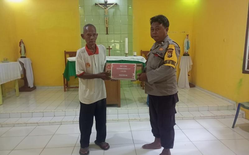 Rangakaian HUT Bhayangkara ke-77, Polsek Talo Salurkan Bansos kepada Warga Desa Margosari 