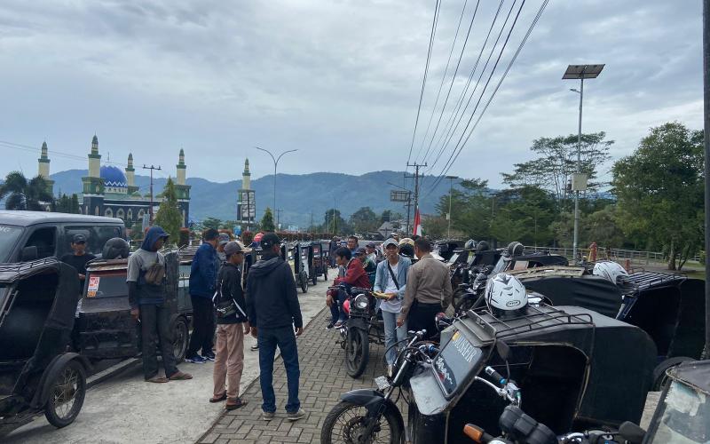 Polres Lebong Laksanakan Pengamanan Kegiatan Organisasi Komunitas Becak Motor dan Ojek Gandeng