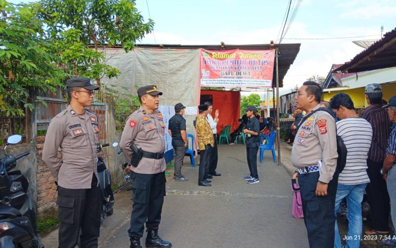 Polres RL Patroli dan Pengecekan Pelaksanaan Pilkades di TPS