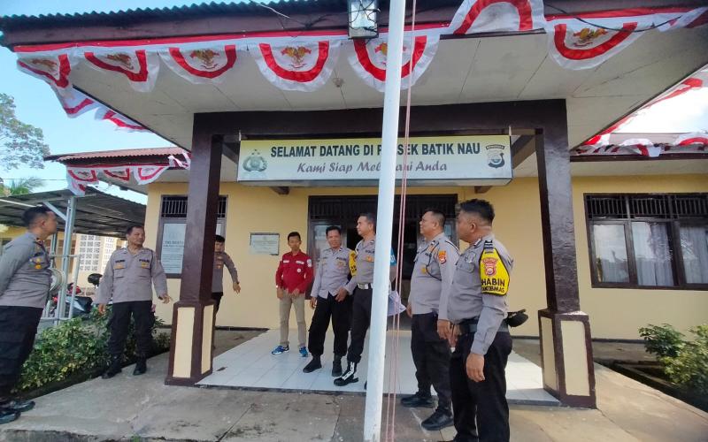 Kapolsek Batiknau Sambut Tim Juri Kebersihan Dari Polres Bengkulu Utara