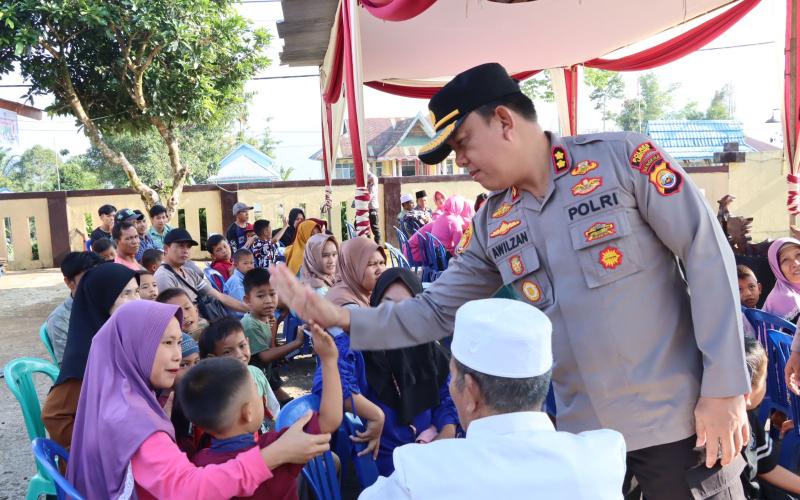 Bakti Kesehatan, Polsek Lebong Atas Gelar Sunatan Massal dan Pengobatan Gratis