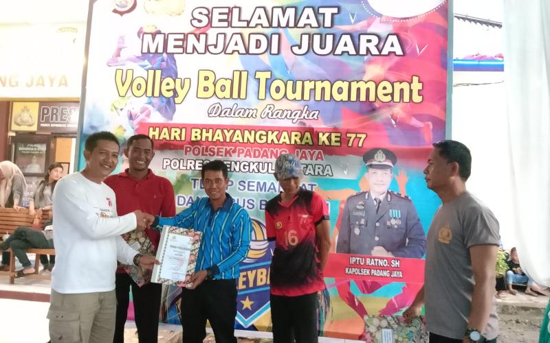 Polsek Padang Jaya sukses gelar Turnamen voly dalam rangka Hari Bhayangkara ke-77