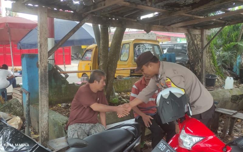 Sambangi Pangkalan Ojek, Patroli Polsek Kota Manna Sampaikan Imbauan Kamtibmas 