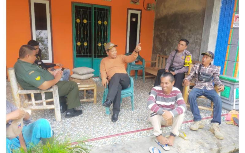 Sambang Tatap Muka, Bhabinkamtibmas Polsek Kota Padang Bersama Warga Desa Lubuk Tunjung