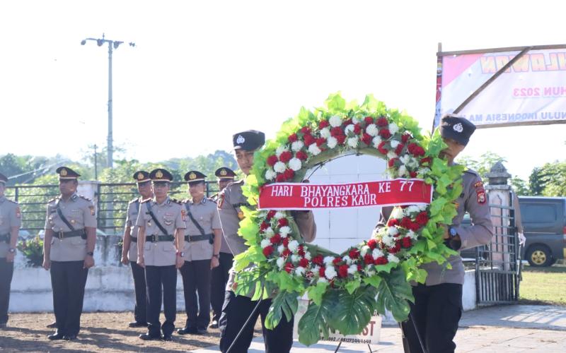 Peringati Hari Bhayangkara Ke 77 Polres Kaur Upacara Ziarah di Taman Makam Pahlawan 