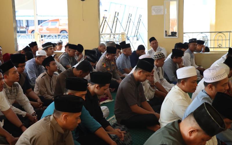 kapolres Bengkulu Utara Gelar Sholat Idul Adha 1444 H / 2023 di Masjid Baiturrohim