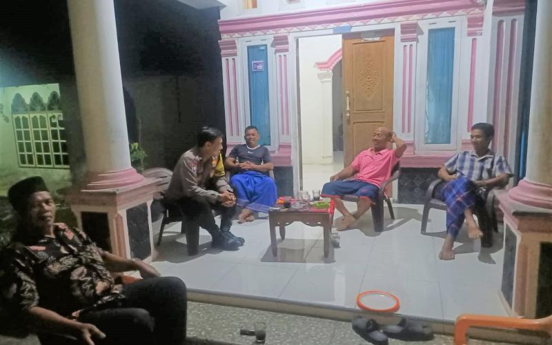 Sambang DDS Malam, Bhabinkamtibmas Berikan Imbauan Kepada Warga Binaan 