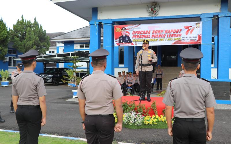 20 Personel Polres Lebong Naik Pangkat 